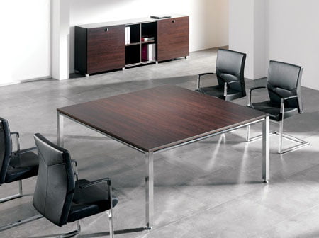 Mesa de reuniones de 4 sillas