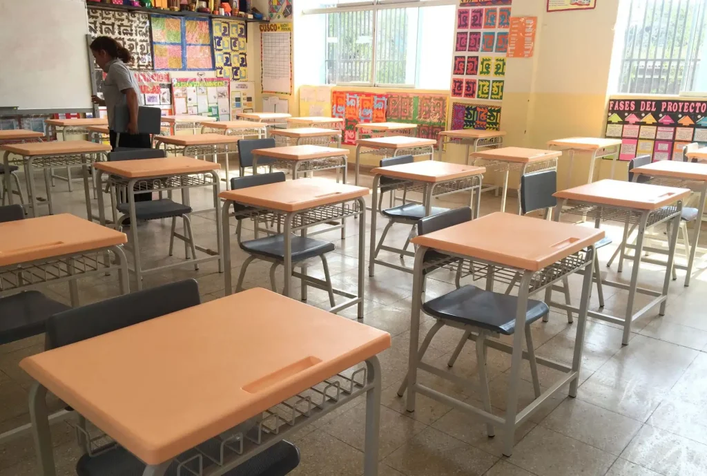 muebles de colegios